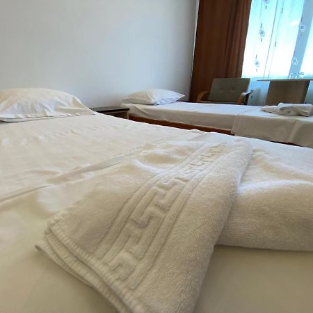 Hotel Gorj Târgu Jiu Exteriér fotografie