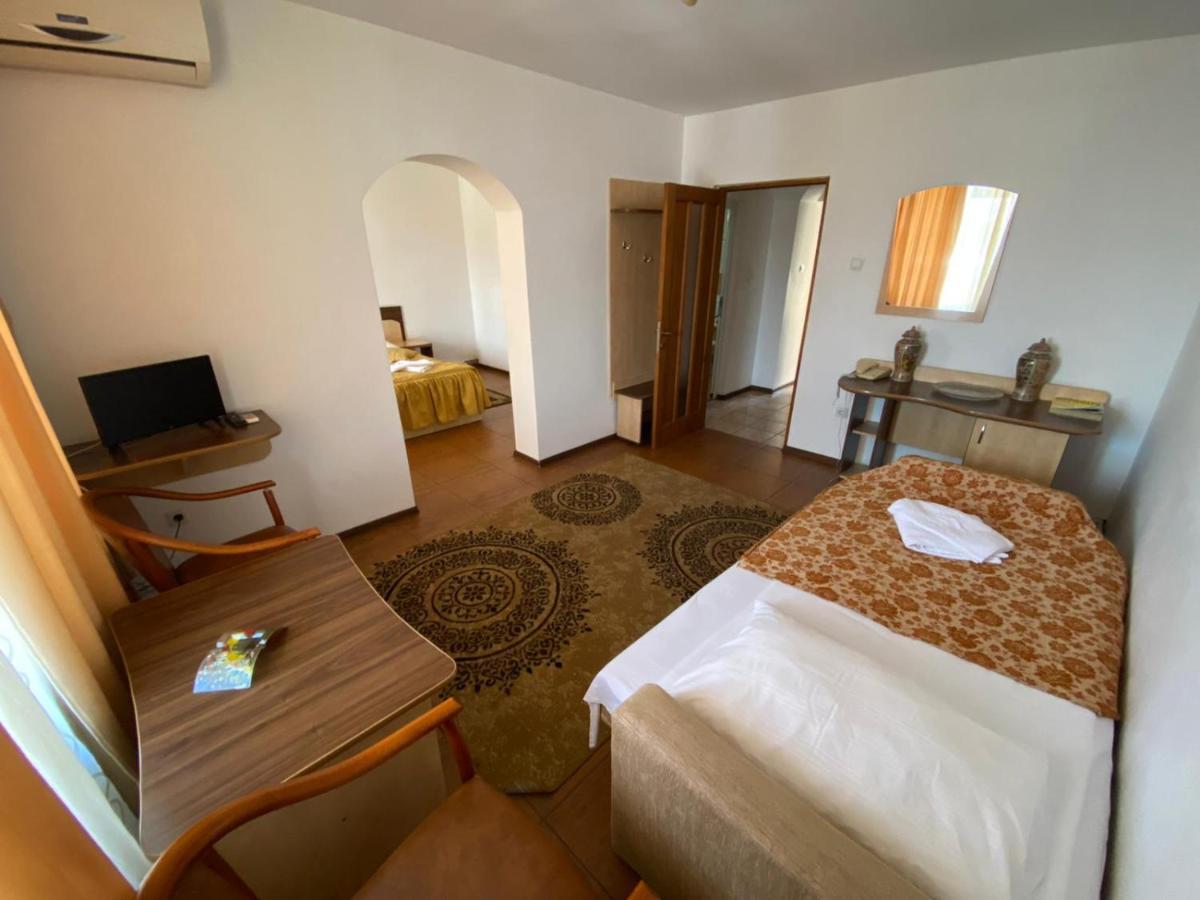 Hotel Gorj Târgu Jiu Exteriér fotografie