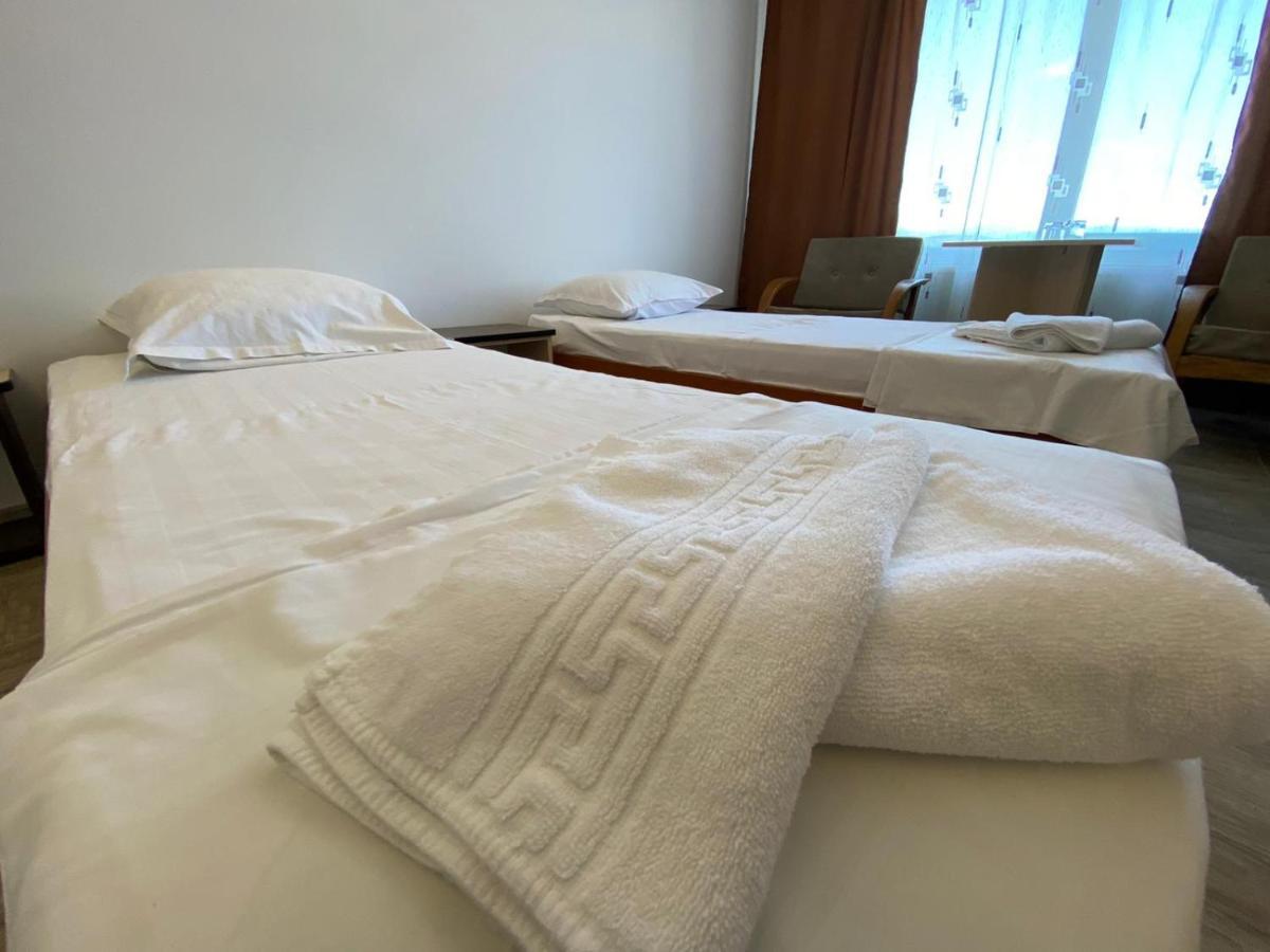 Hotel Gorj Târgu Jiu Exteriér fotografie