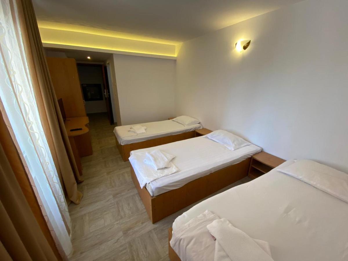 Hotel Gorj Târgu Jiu Exteriér fotografie