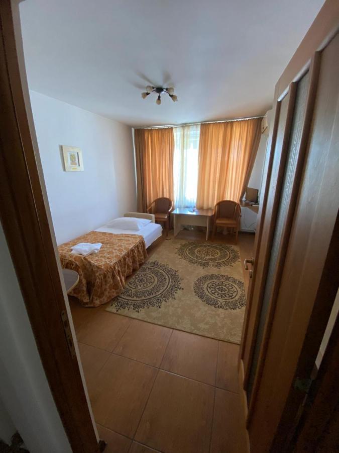 Hotel Gorj Târgu Jiu Exteriér fotografie