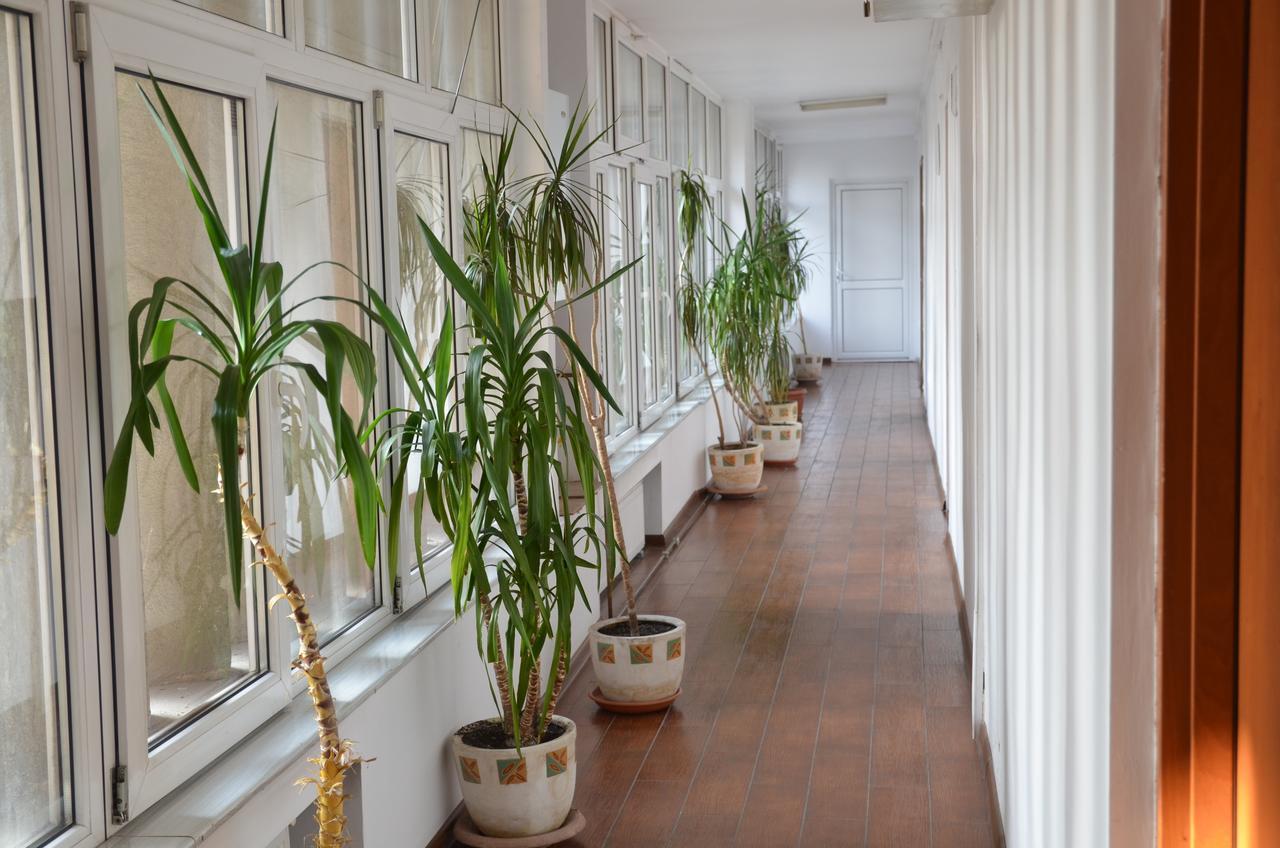 Hotel Gorj Târgu Jiu Exteriér fotografie